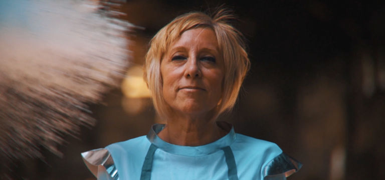 Nou spot: Holi Dolly 2068
